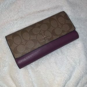 Large coach wallet **great condition**